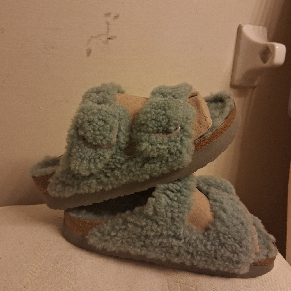Womens BIRKENSTOCK PAPILLIO Cozy Faux Slide Sandals, Light Sage Size 41, US 10 - Picture 6 of 16
